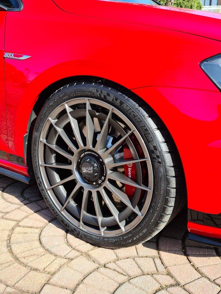 OZ ST-Aero_VW Golf7-2.jpg